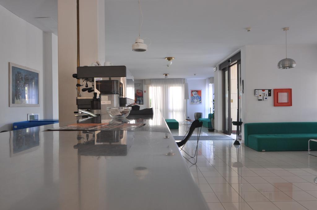 Hotel Nettuno Πέζαρο Εξωτερικό φωτογραφία