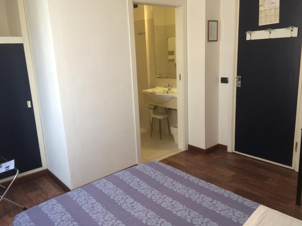 Hotel Nettuno Πέζαρο Εξωτερικό φωτογραφία