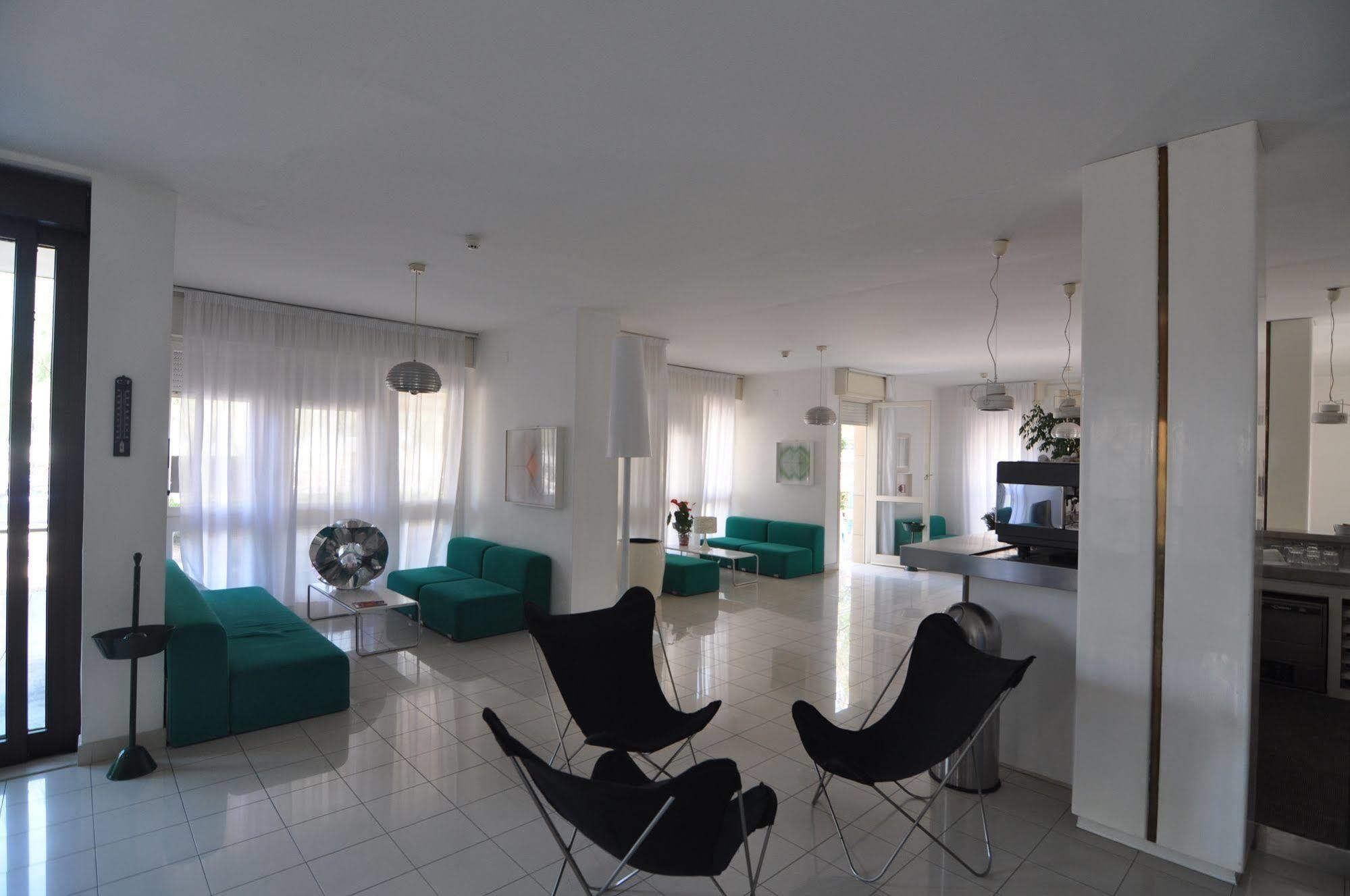 Hotel Nettuno Πέζαρο Εξωτερικό φωτογραφία