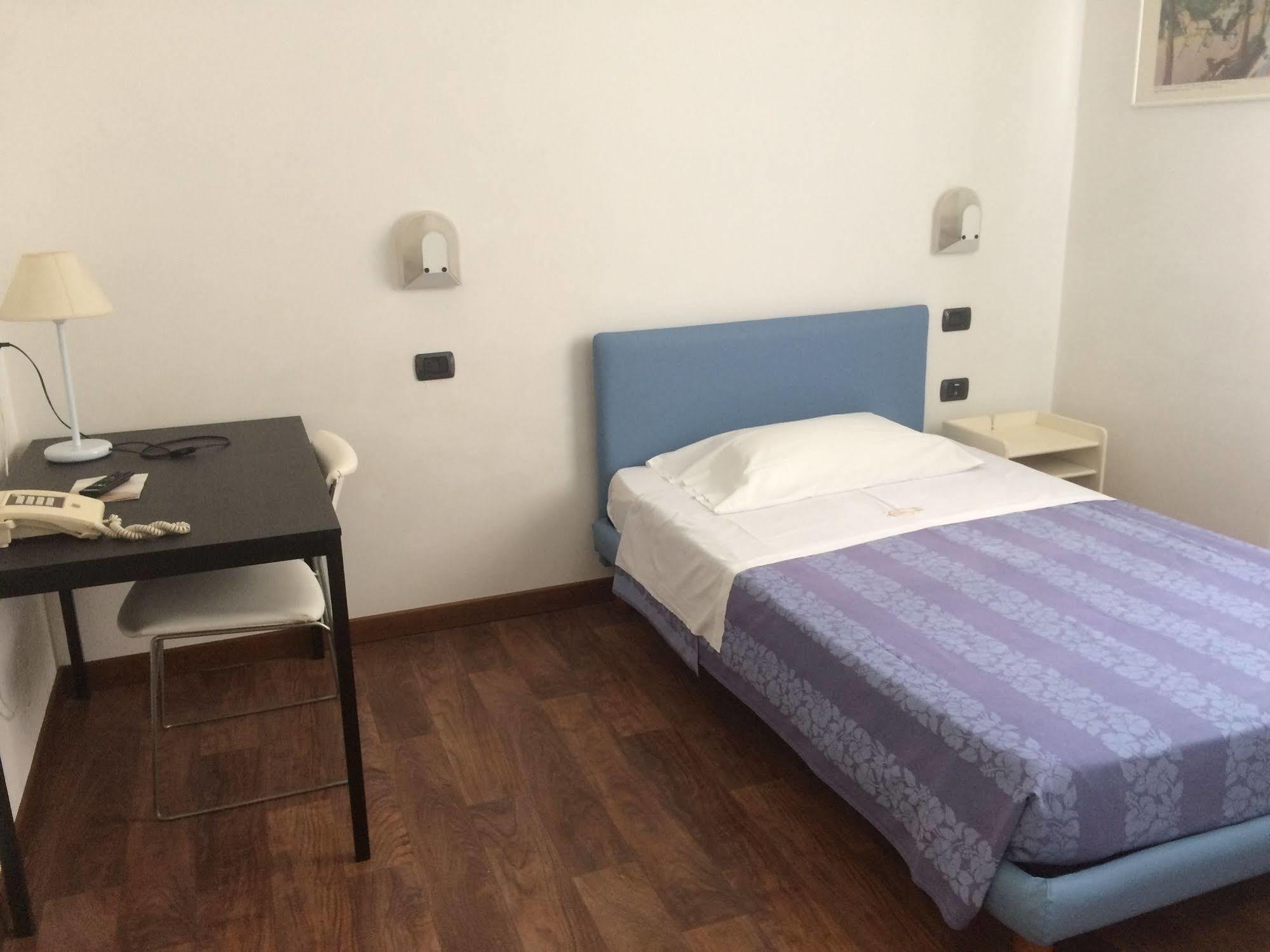 Hotel Nettuno Πέζαρο Εξωτερικό φωτογραφία