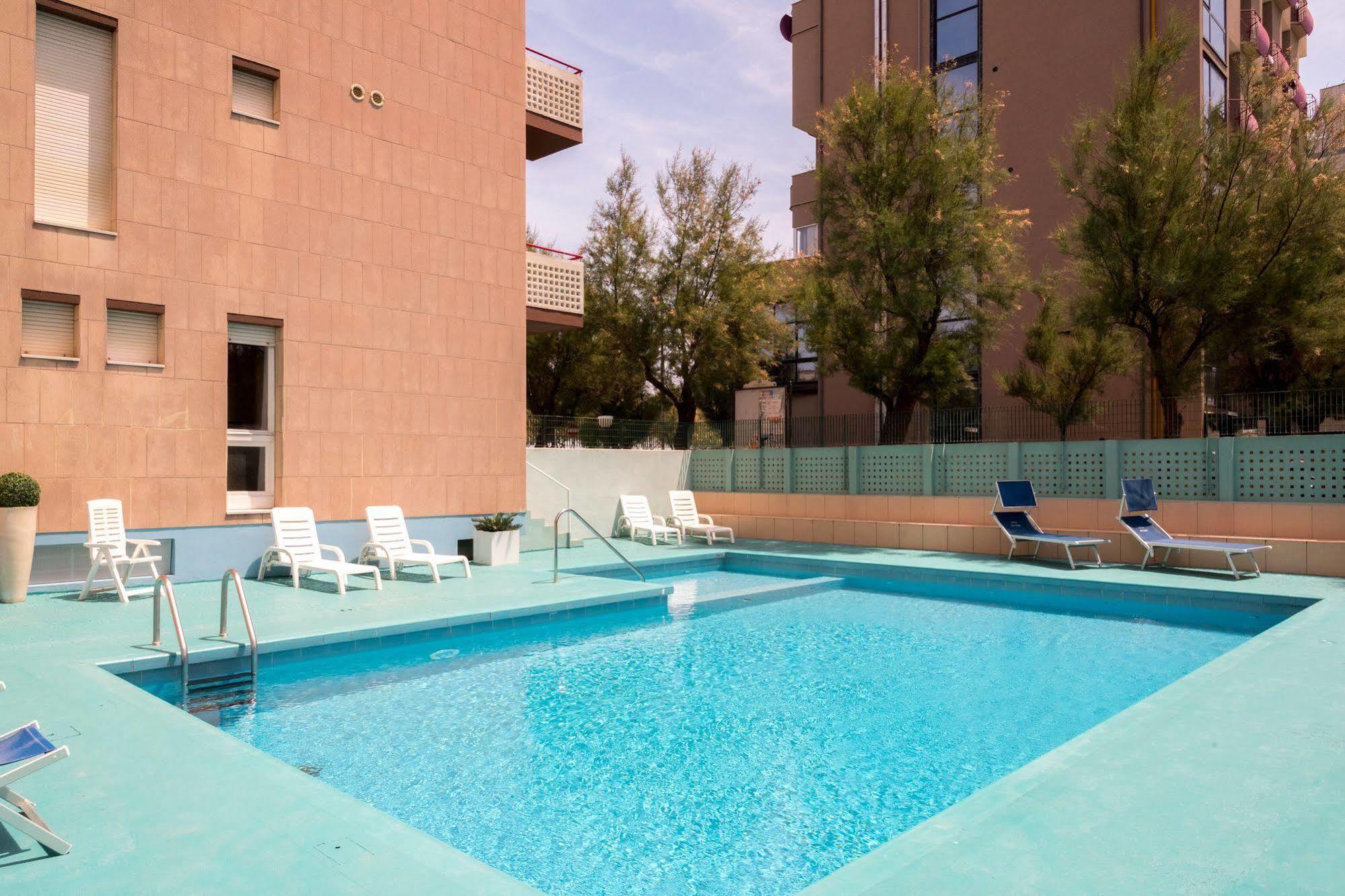 Hotel Nettuno Πέζαρο Εξωτερικό φωτογραφία