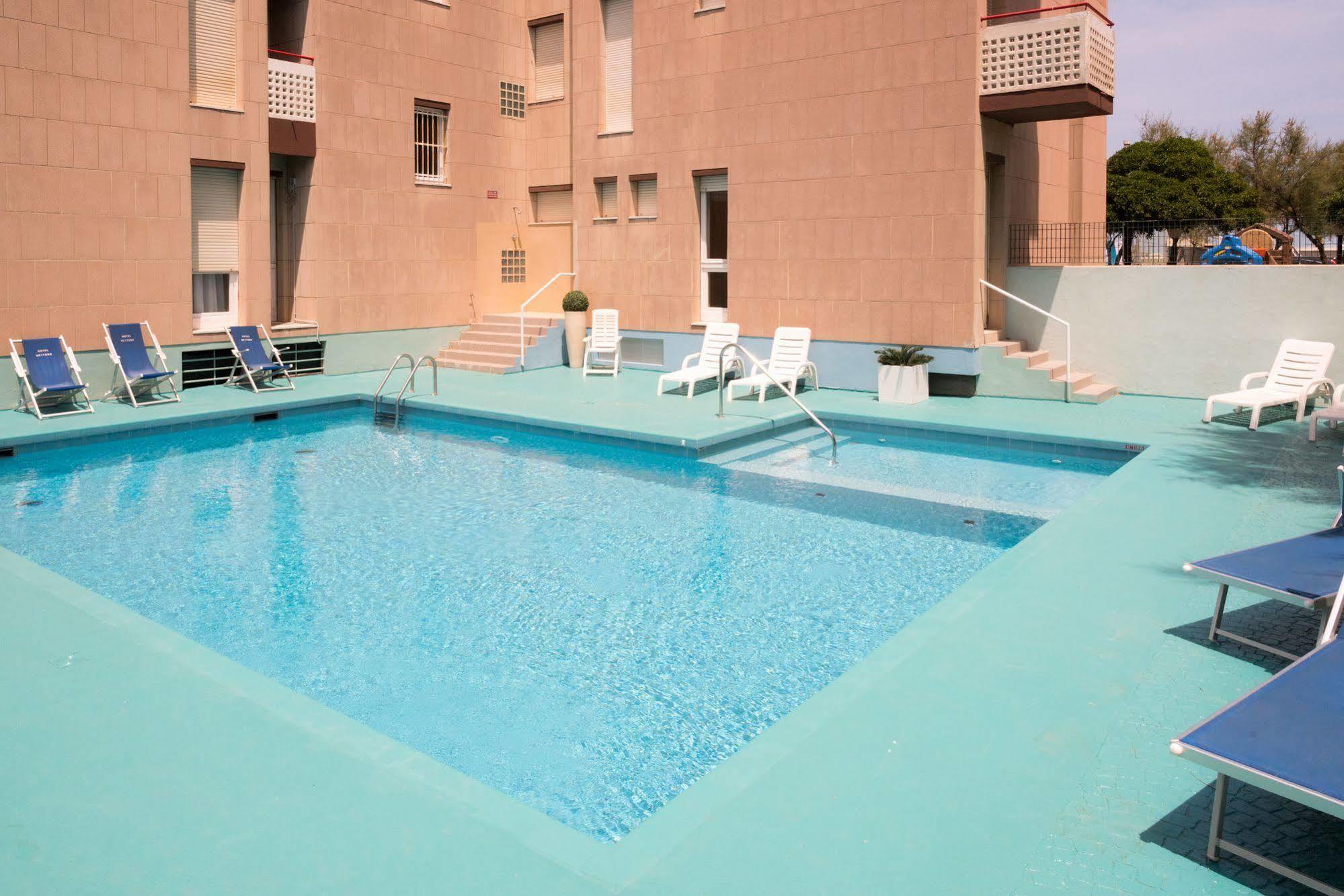 Hotel Nettuno Πέζαρο Εξωτερικό φωτογραφία