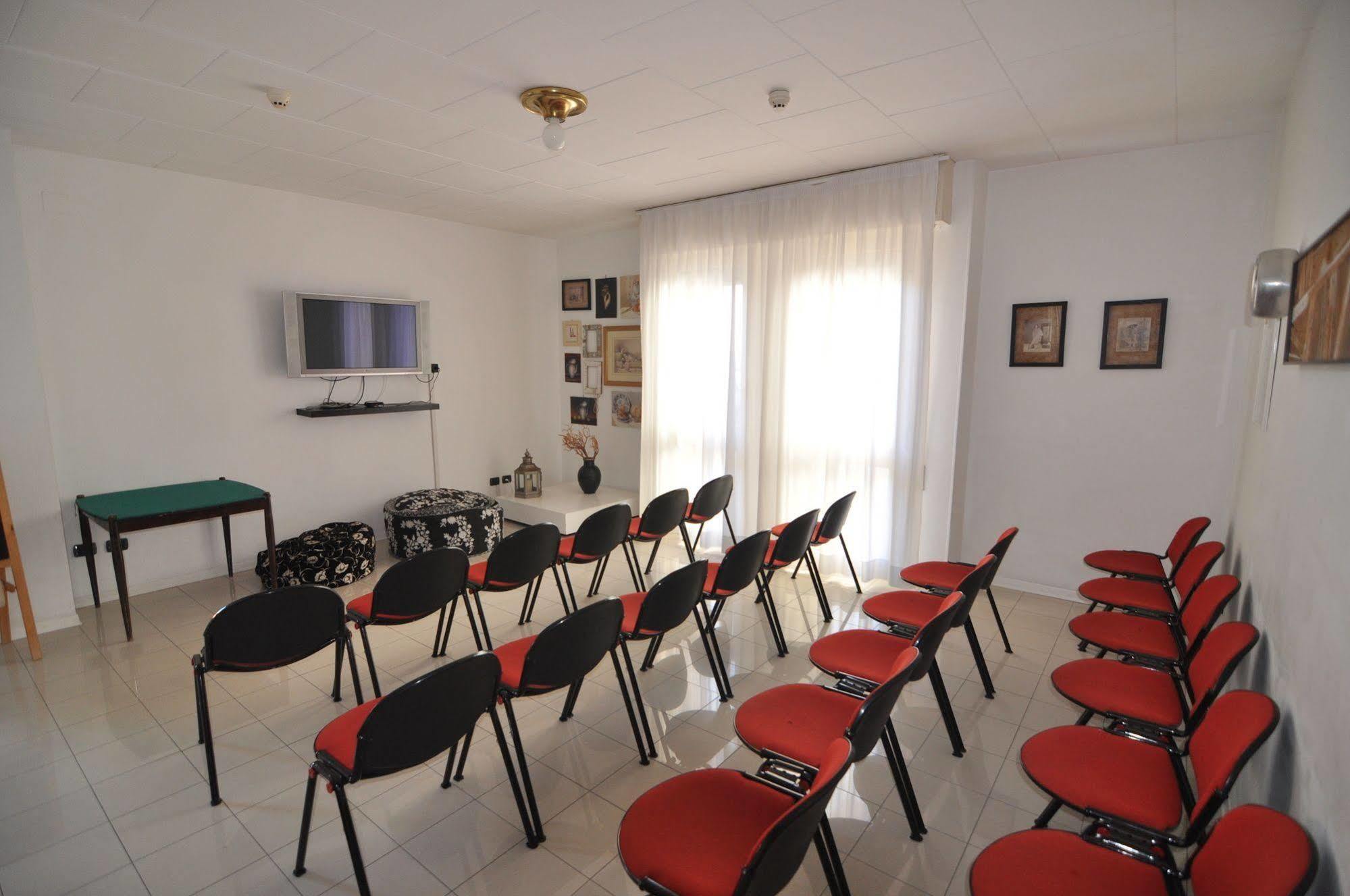 Hotel Nettuno Πέζαρο Εξωτερικό φωτογραφία